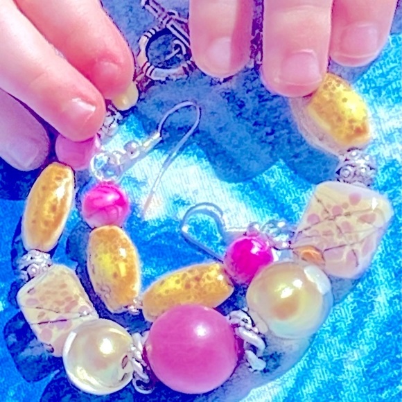 Handmade Beaded Bracelet & Earring Set- Beautiful Colors-Gently Used Condition - Picture 6 of 16